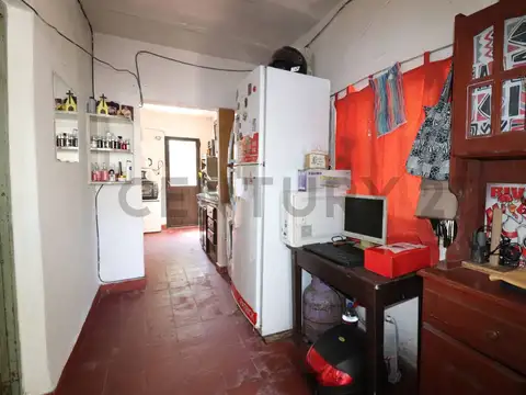 Casa 2 ambientes con 1 baño