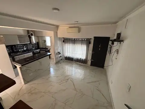 Depto Tipo Casa en Alquiler de 3 ambientes