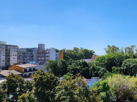 DEPARTAMENTO DE  TRES AMBIENTES AL FRENTE