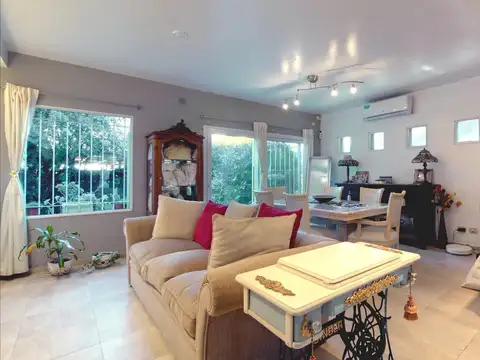 Casa en Venta en Villa Adelina, USD 186.000