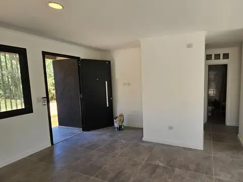 Casa 3 ambientes con 1 baño