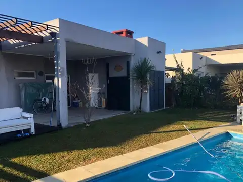 Casa  en Venta ubicado en La Cañada de Pilar, Pilar, G.B.A. 