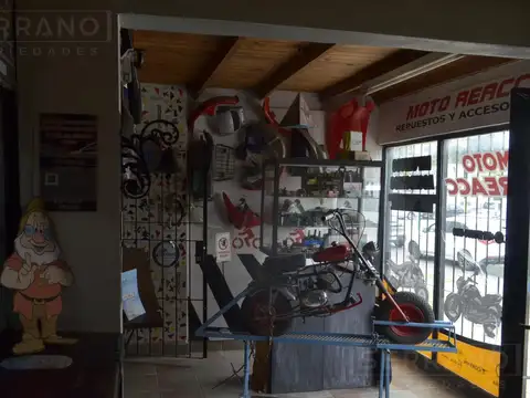 Local en Venta 40 años