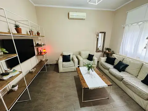 Casa en Venta en Moron Sur, USD 85.000