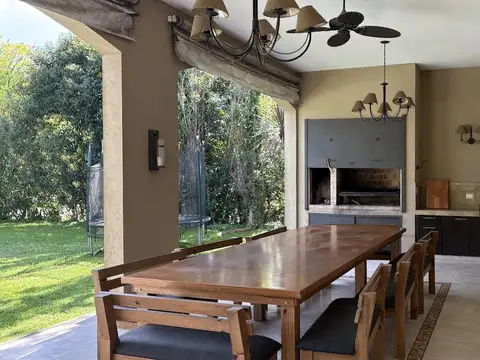Casa en Venta en Barrio Cerrado Los Berros, Bella Vista