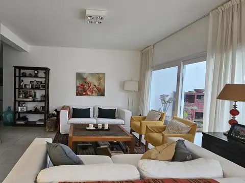 Casa en Alquiler Temporal en Santa Barbara, Countries y Barrios Cerrados en Tigre