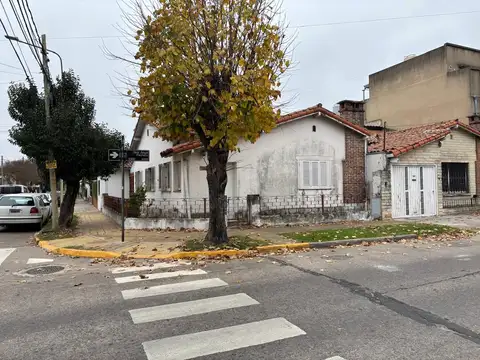 Casa 1 planta 3 ambientes. Olivos. 