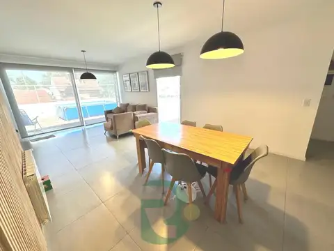 Departamento 4 ambientes con 3 baños