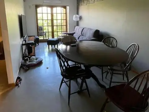 Departamento en venta - 2 Dormitorios 1 Baño - Adrogué