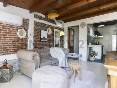 CASA EN VENTA EN LA PLATA APTO BANCO 2 DORMITORIOS PILETA VERDE