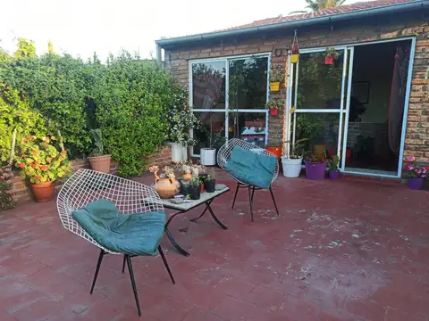 VENTA VILLA SARMIENTO DEPTO. 5 AMB. EN DOS PLANTAS- SIN EXPENSAS - TERRAZA