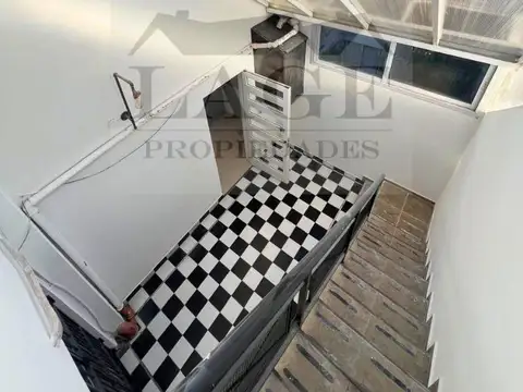 Depto Tipo Casa 2 ambientes con 1 baño