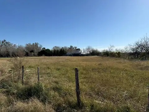 EXCELENTE LOTE EN MUY BUEN ENTORNO