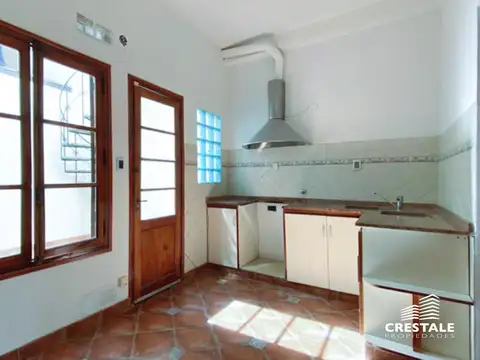 Venta / Permuta - Casa PH 2 dormitorios con patio - Rosario.