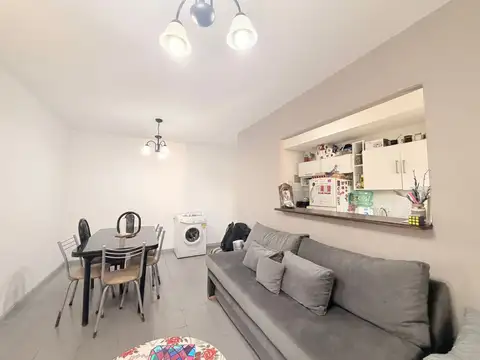 Tres Ambientes con Balcón en Venta en Villa Riachuelo
