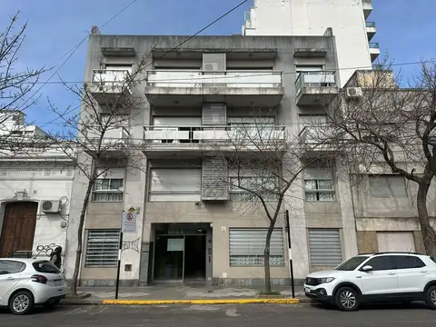 Venta edificio 4 plantas para alquiler temporario barrio Pichincha