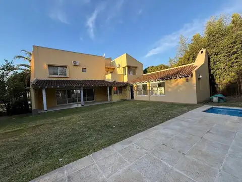 Casa en Alquiler de 2 dormitorios