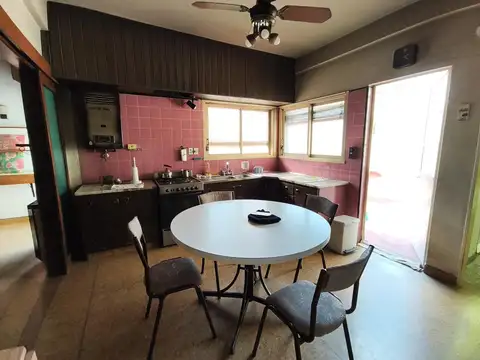 Depto Tipo Casa en Venta 40 años