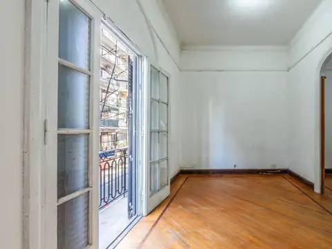 Venta Depto de 2 ambientes Balvanera