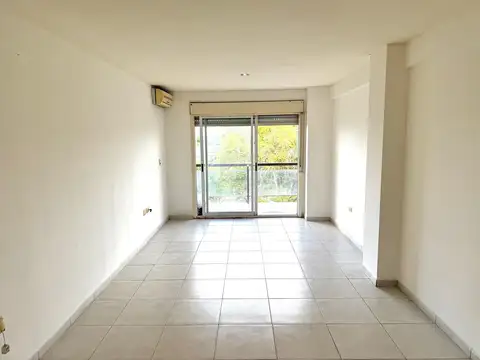 Departamento en Venta en Chacarita, USD 70.000