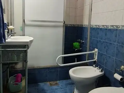 Depto Tipo Casa en Venta con 1 cocheras