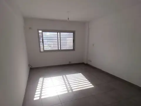 Departamento - Alquiler - Argentina, La Matanza - BOLIVAR 2534