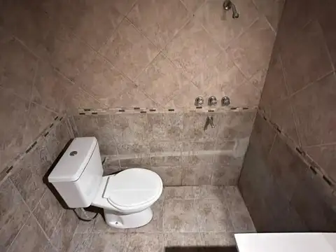 Depto Tipo Casa en Venta con 1 cocheras