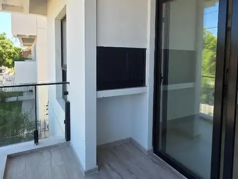 Departamento en Alquiler con 1 cocheras