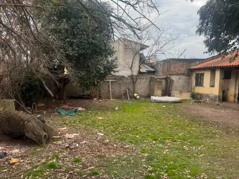Venta lote en esquina a metros de la Estacion Pilar