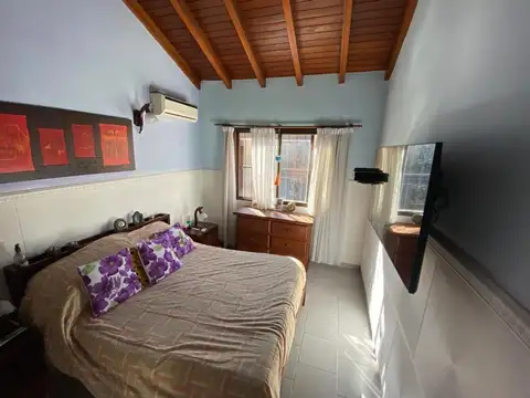 CASA EN VENTA - Morón