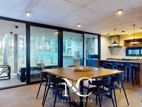 Casa 5 ambientes con 3 baños