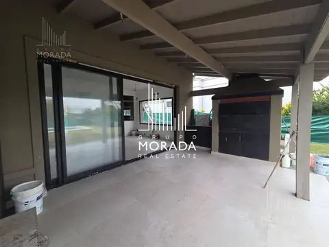 Casa 4 ambientes con 3 baños