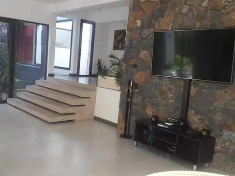 Casa en Venta en Vistalba, USD 470.000