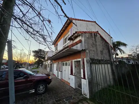 Depto Tipo Casa en Venta 46 años