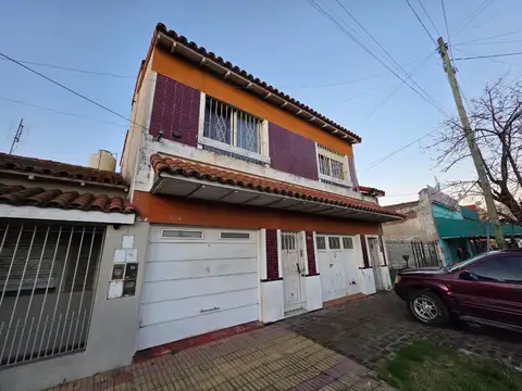 Depto Tipo Casa en Venta de 4 ambientes