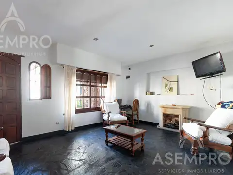 Casa en Venta en Villa Sarmiento, USD 295.000