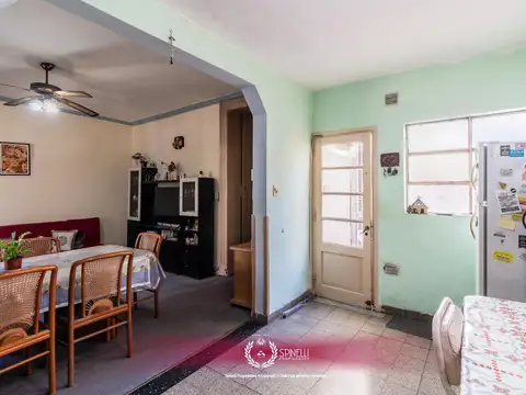 Venta casa 7 ambientes 294M² sobre terreno de 184M² en Boedo en estado a reciclar oportunidad única