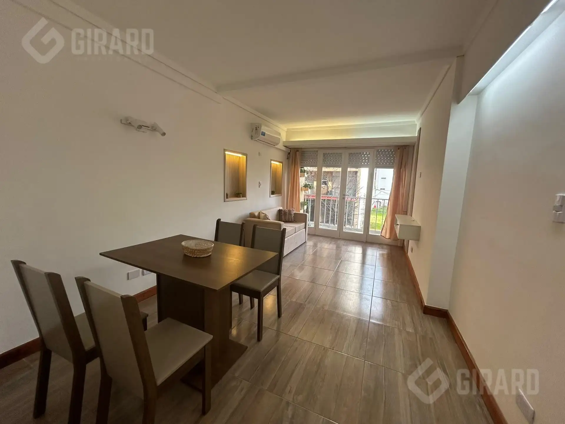 Departamento de 2 ambientes con cochera cubierta — Terminal Vieja