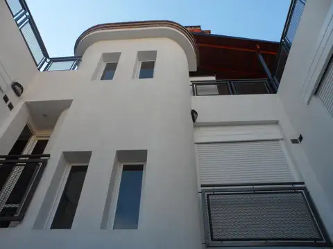 Depto Tipo Casa en Alquiler de 2 ambientes