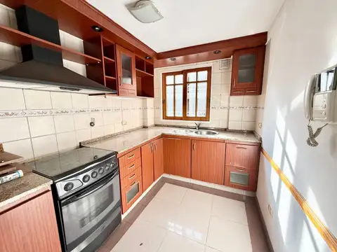 Departamento 4 ambientes con 2 baños