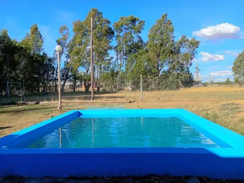 Casa quinta 4d , baño, galpon, y pileta.