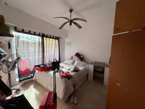 Casa 8 ambientes con 6 baños