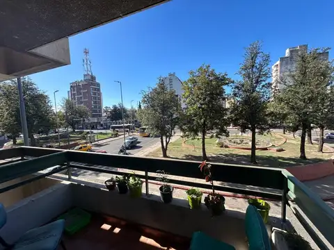 SE VENDE DEPTO AV GRAL PAZ UN DORMI CON BALCON