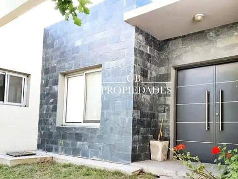 Casa en Alquiler de 4 dormitorios