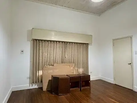 Depto Tipo Casa en Alquiler con 1 cocheras