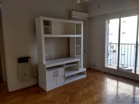 HERMOSO DEPTO CON VISTA ABIERTA. EN EXCELENTE UBICACIÓN.