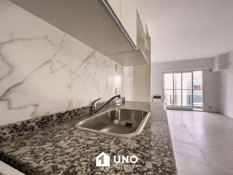 Urquiza y Balcarce - Dpto Monoambiente Externo.