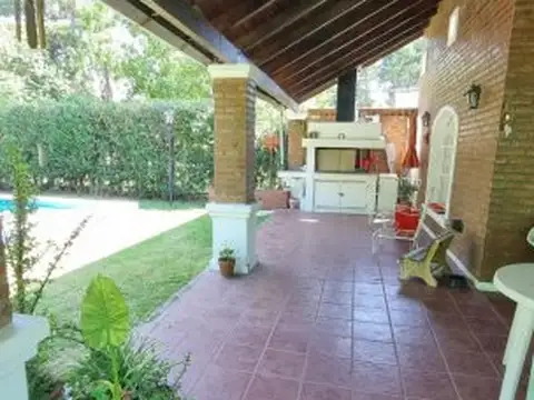 PROPIEDAD EN VENTA - FUNES - Los Fogones al 2600 (Garita 15 bis)