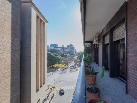Av Libertador y Tagle