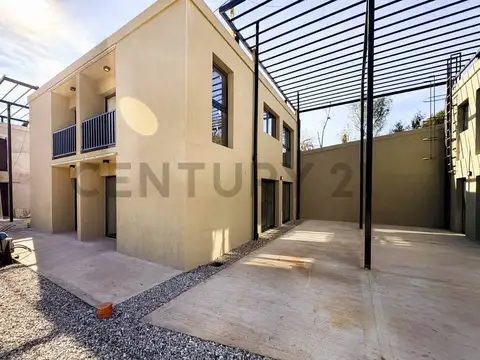 Casa 3 ambientes con 1 baño